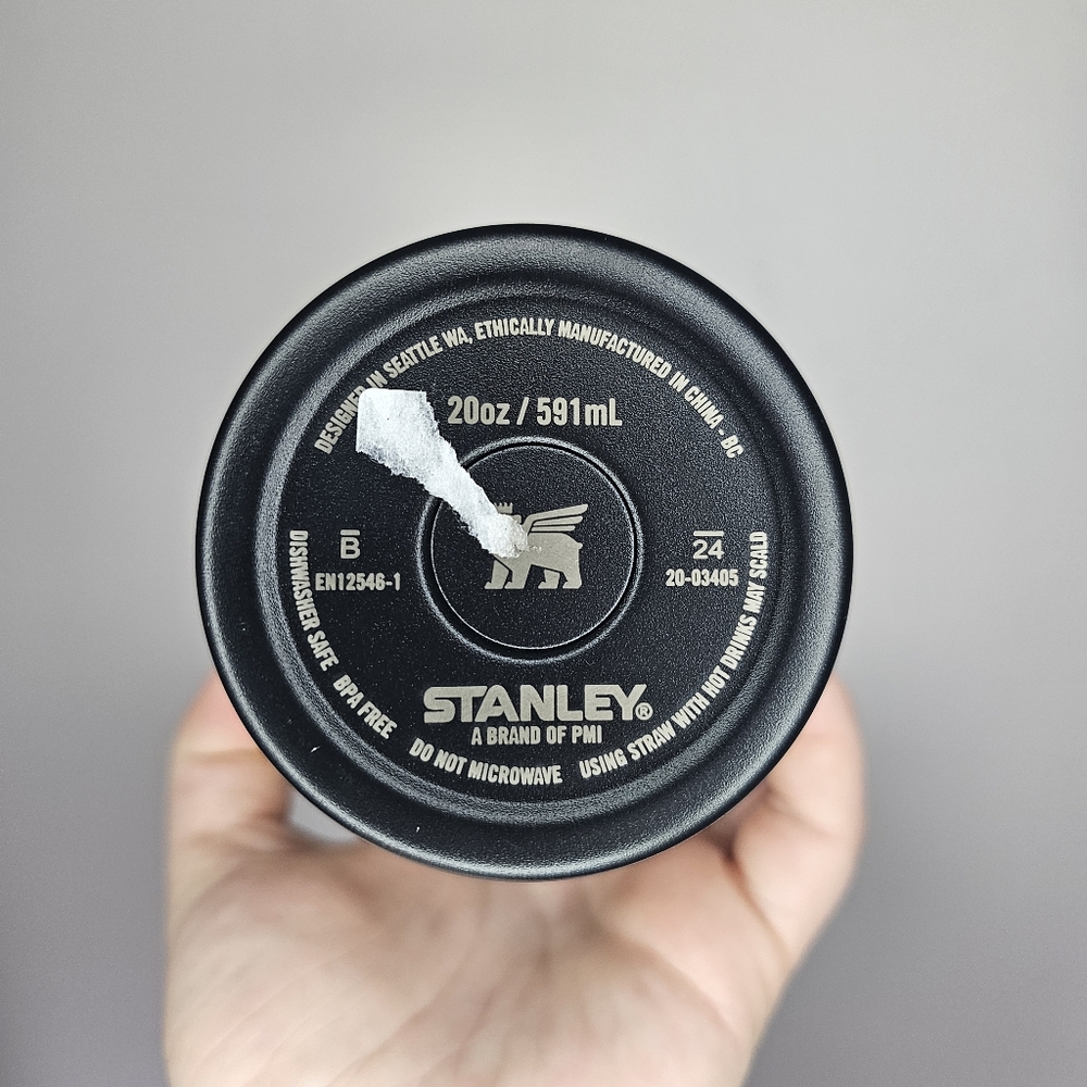 Stanley Black The Flowstate Quencher H2.0 Tumbler 20 oz with Straw Cover - Picture 3 of 9